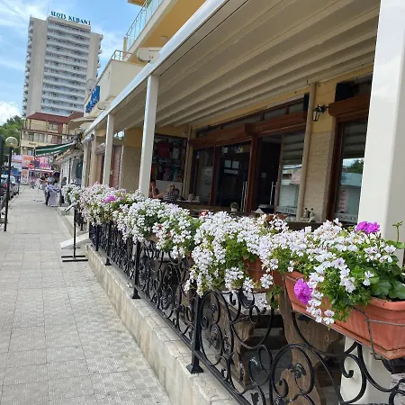 Atol Słoneczny Brzeg