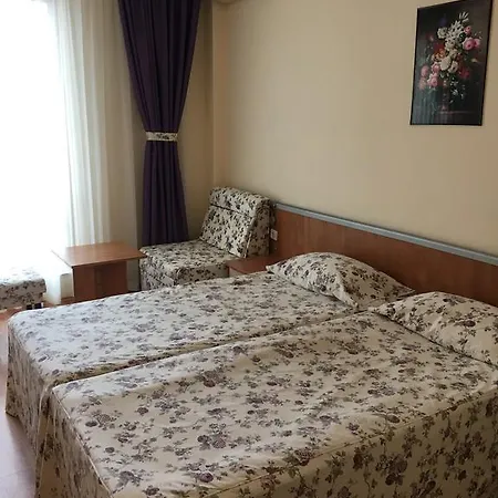 Hotell Atol Slăntjev Brjag