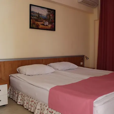 Atol Słoneczny Brzeg